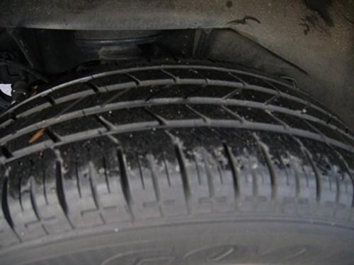 Mitsubishi Endeavor 2011 photo 2