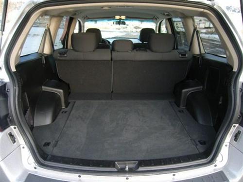 Mitsubishi Endeavor 2011 photo 5