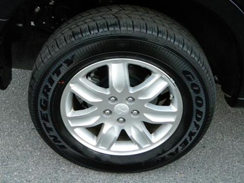 Mitsubishi Endeavor 2011 photo 4