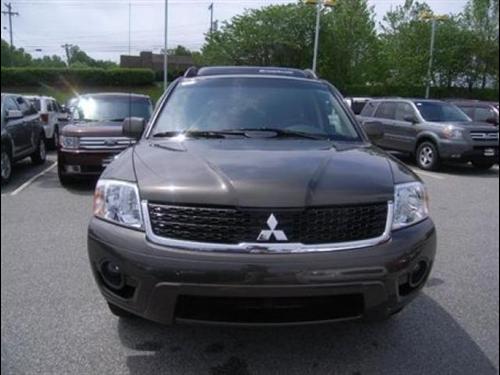 Mitsubishi Endeavor 2011 photo 4