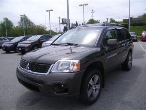 Mitsubishi Endeavor 2011 photo 3