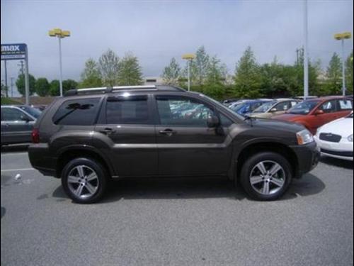 Mitsubishi Endeavor 2011 photo 1