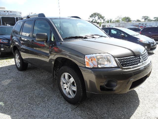 Mitsubishi Endeavor 2011 photo 3