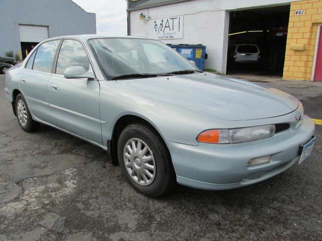 Mitsubishi Galant 1994 photo 2