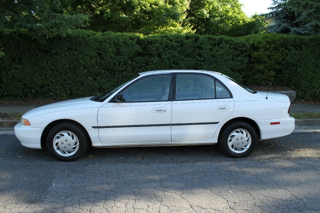 Mitsubishi Galant 1996 photo 1