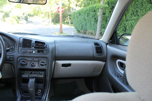 Mitsubishi Galant 1996 photo 14