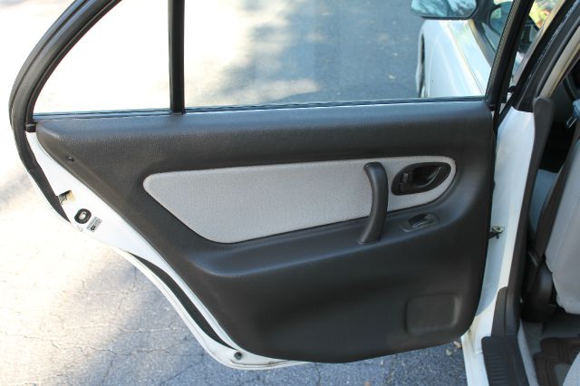 Mitsubishi Galant 1996 photo 2