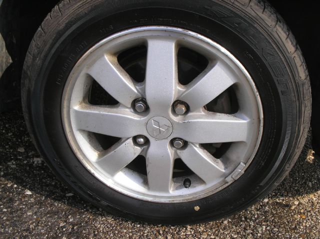 Mitsubishi Galant 1998 photo 2