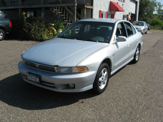 Mitsubishi Galant 1999 photo 1