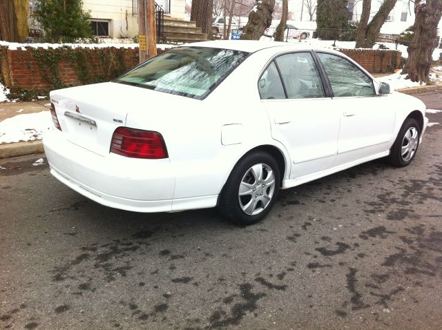 Mitsubishi Galant LW2 Sedan