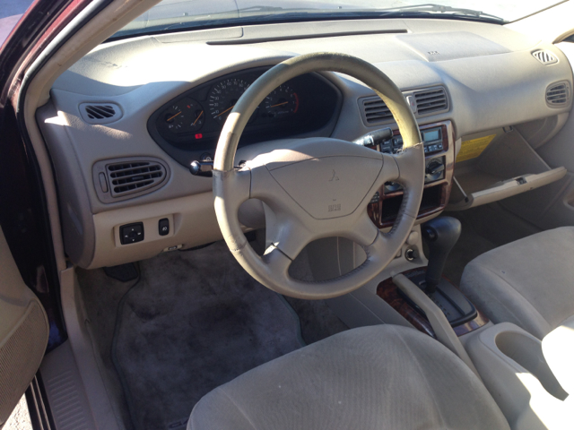 Mitsubishi Galant 1999 photo 1