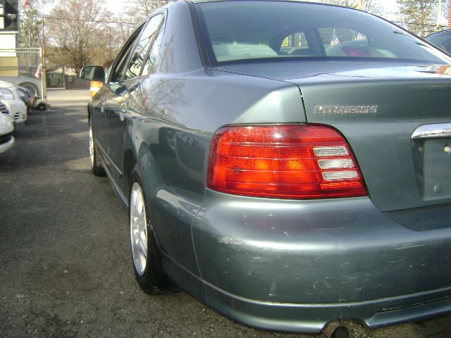 Mitsubishi Galant 1999 photo 1