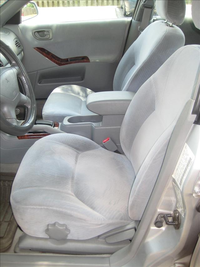 Mitsubishi Galant 2000 photo 5