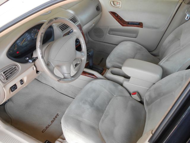 Mitsubishi Galant 2000 photo 1