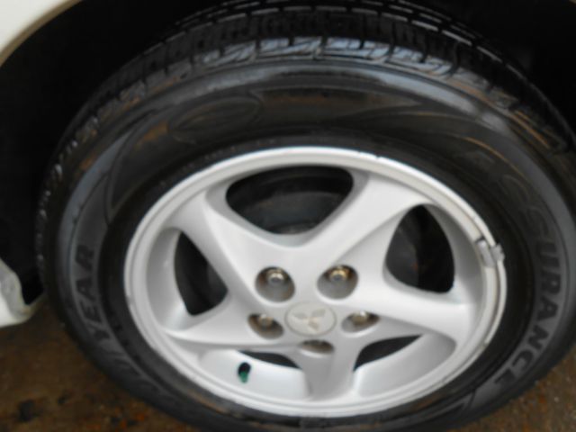 Mitsubishi Galant 2000 photo 3