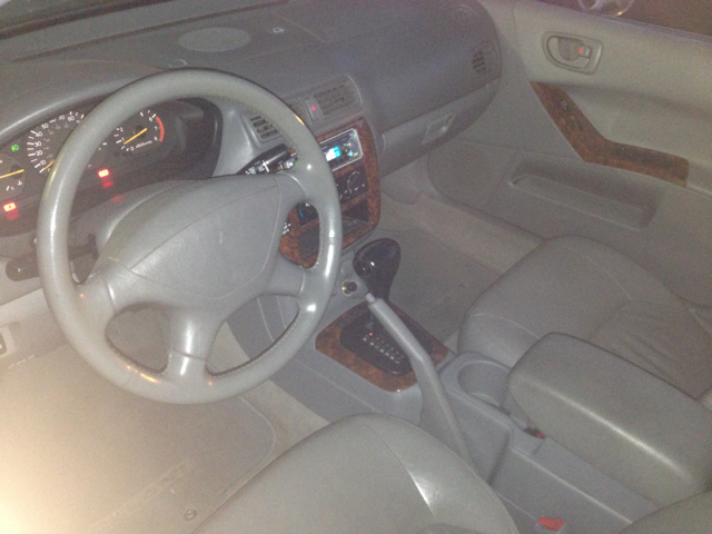 Mitsubishi Galant 2000 photo 2