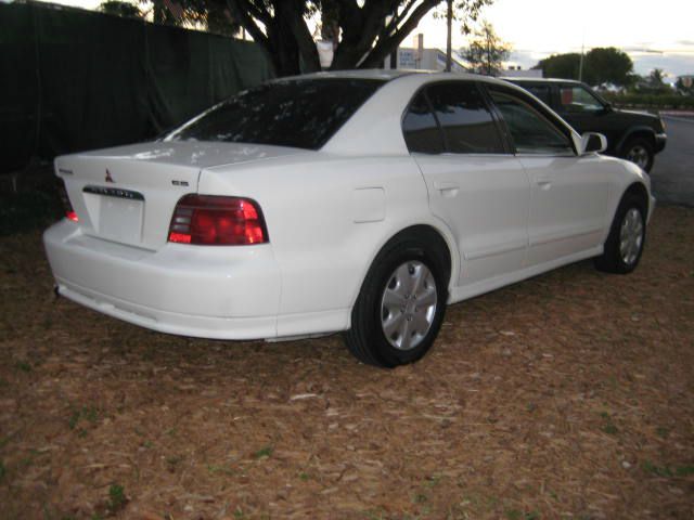 Mitsubishi Galant 2000 photo 4