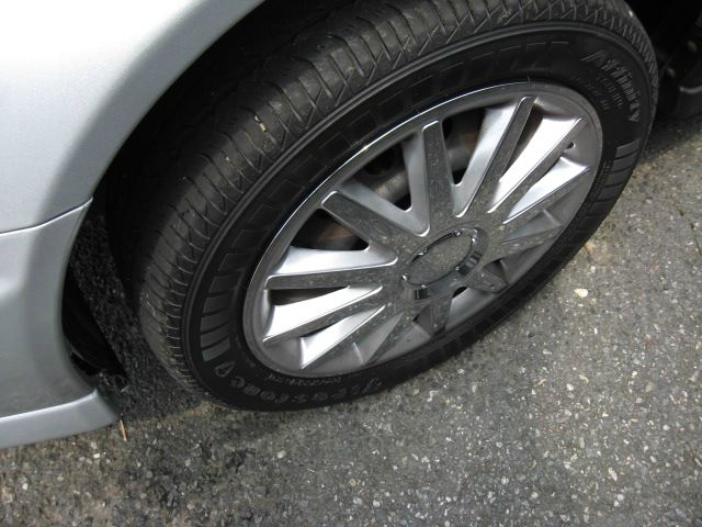 Mitsubishi Galant 2000 photo 1