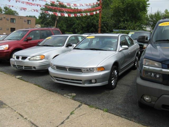 Mitsubishi Galant 2000 photo 3