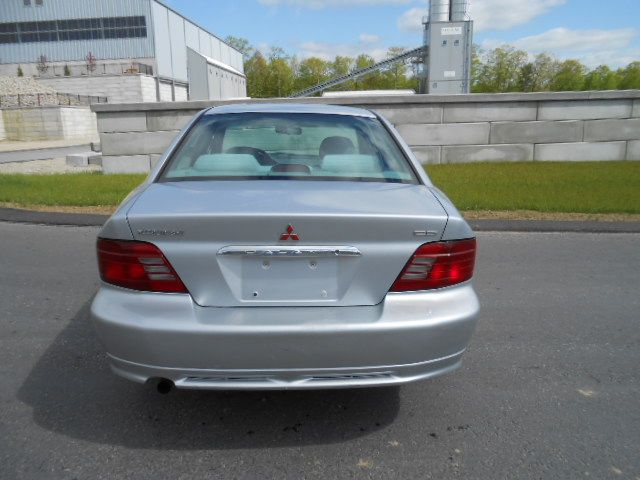 Mitsubishi Galant 2000 photo 16