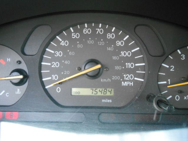 Mitsubishi Galant 2000 photo 3