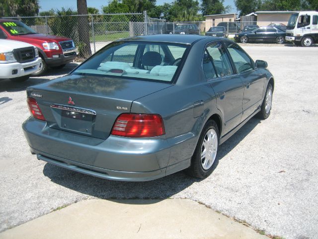 Mitsubishi Galant 2000 photo 1