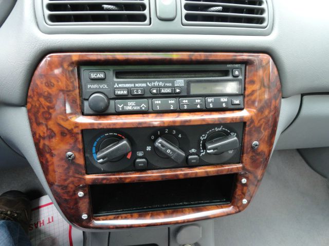 Mitsubishi Galant 4-door LT 1LT Sedan