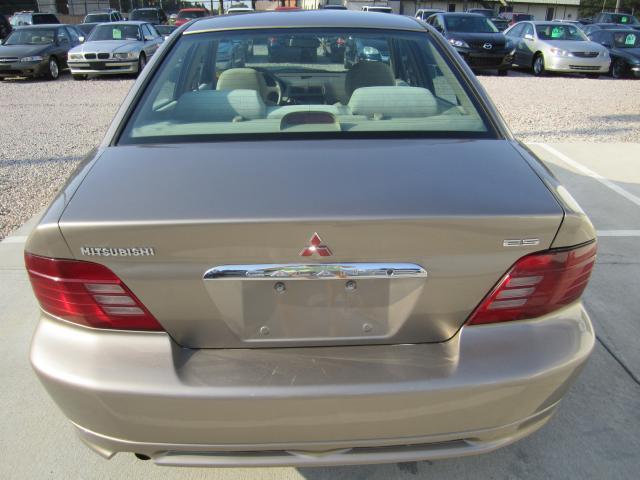 Mitsubishi Galant 2001 photo 5
