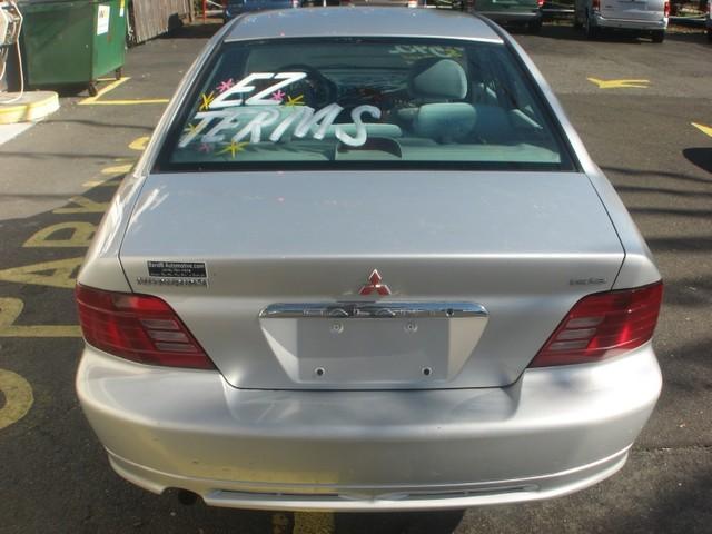 Mitsubishi Galant 2001 photo 1