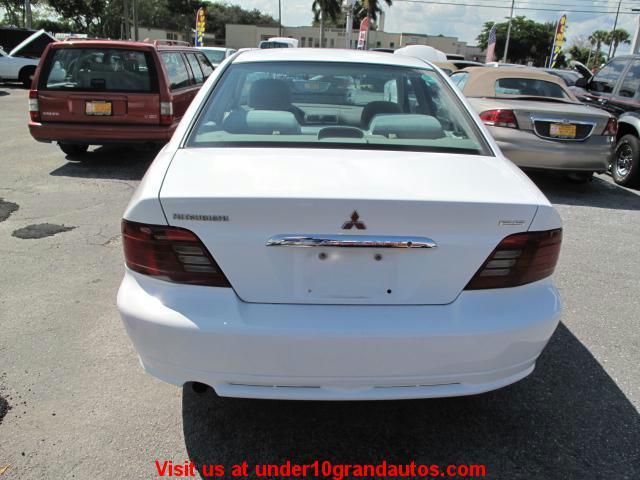 Mitsubishi Galant 2001 photo 5
