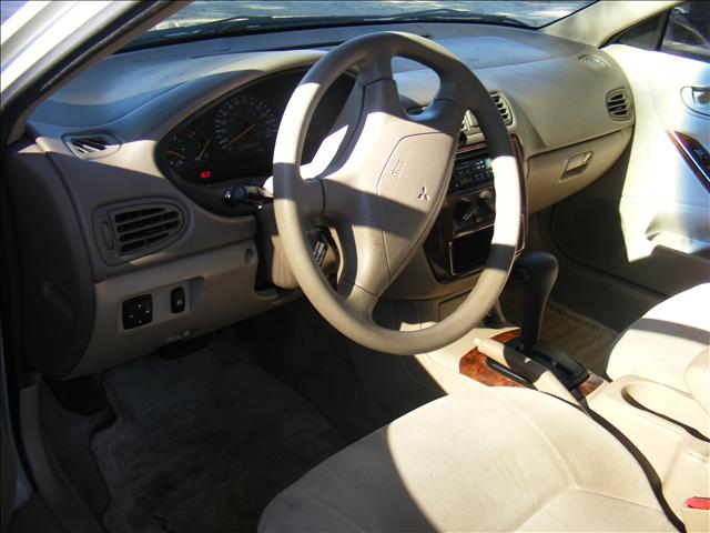 Mitsubishi Galant 2001 photo 3
