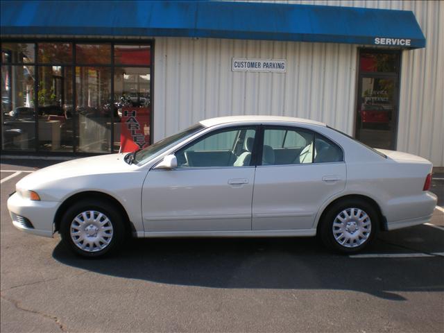Mitsubishi Galant 2001 photo 2