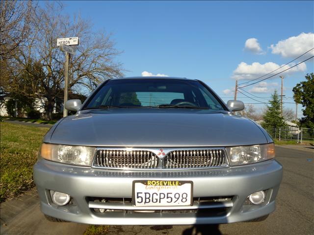 Mitsubishi Galant 2001 photo 2