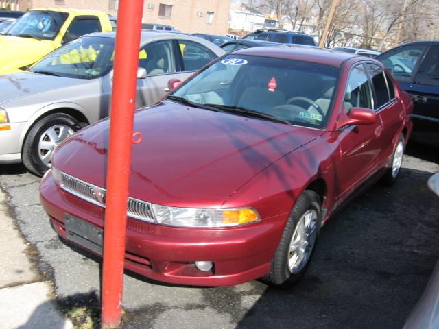 Mitsubishi Galant 2001 photo 2