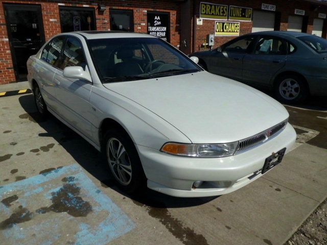 Mitsubishi Galant 2001 photo 1