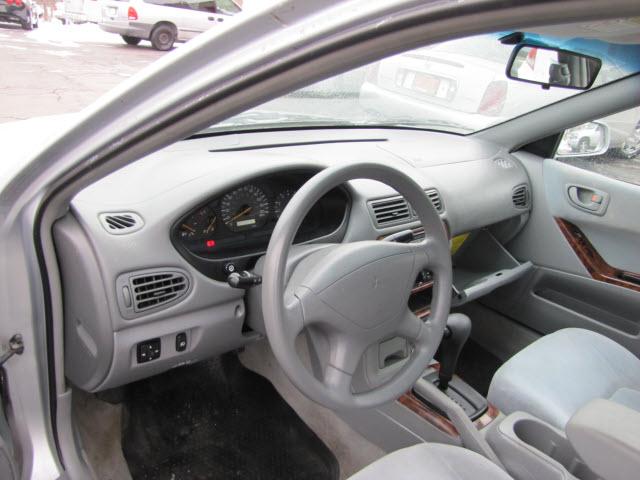 Mitsubishi Galant 2001 photo 5