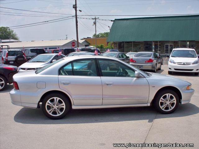 Mitsubishi Galant 2001 photo 4