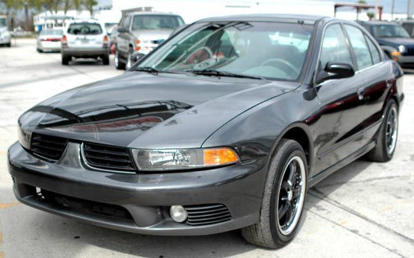 Mitsubishi Galant 2002 photo 2