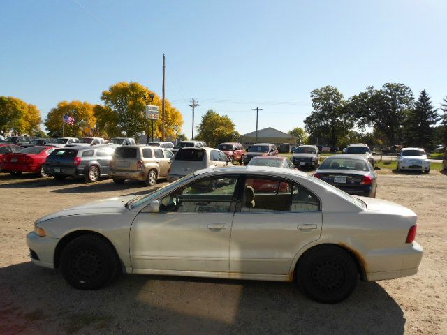 Mitsubishi Galant 2002 photo 1