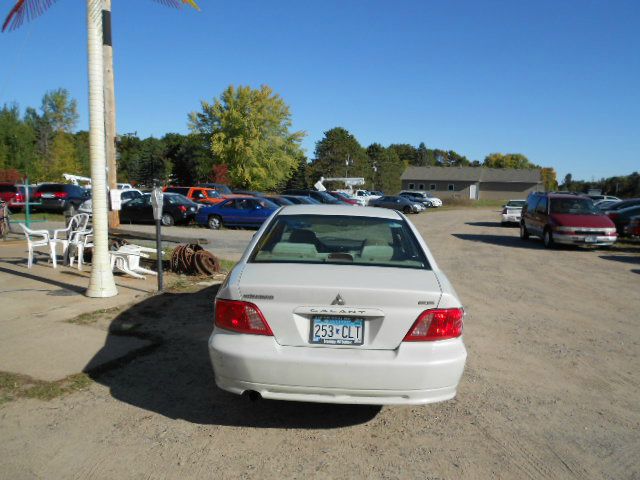 Mitsubishi Galant 2002 photo 3
