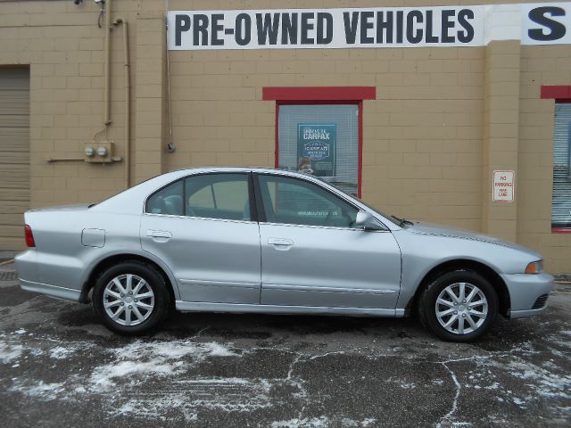 Mitsubishi Galant 2002 photo 2