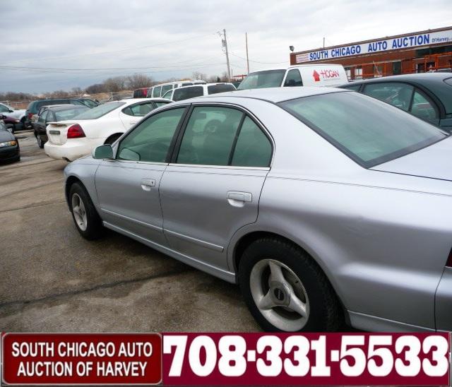 Mitsubishi Galant 2002 photo 2