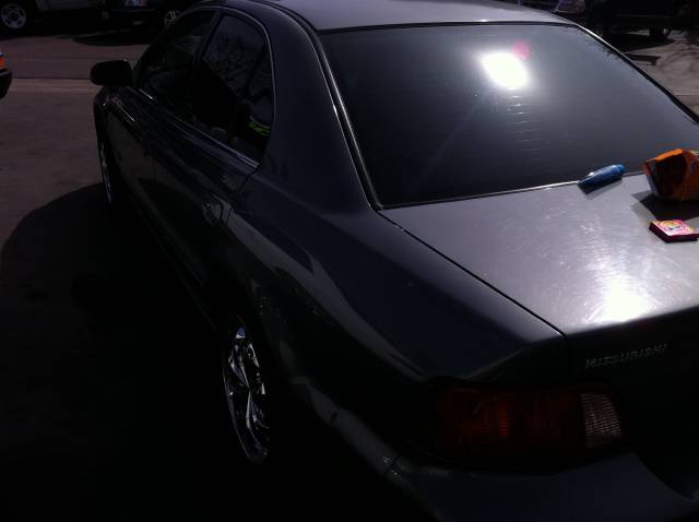 Mitsubishi Galant 2002 photo 2