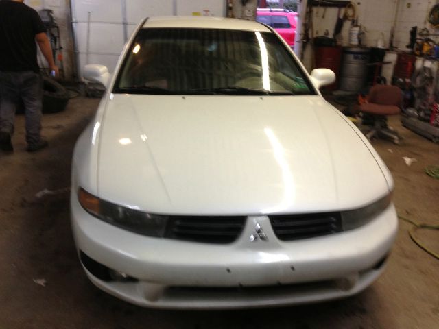 Mitsubishi Galant 2002 photo 2