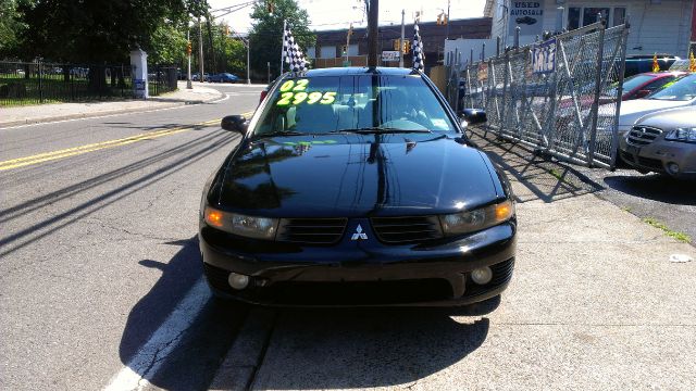 Mitsubishi Galant 2002 photo 2