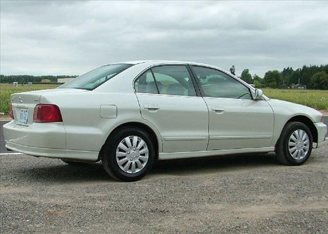 Mitsubishi Galant 2002 photo 2