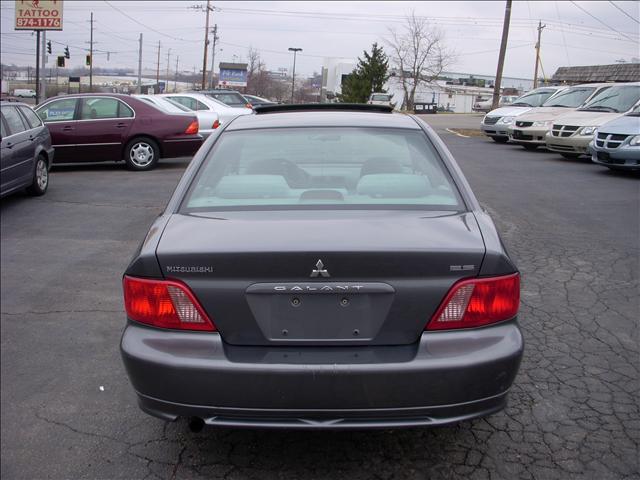 Mitsubishi Galant 2002 photo 3