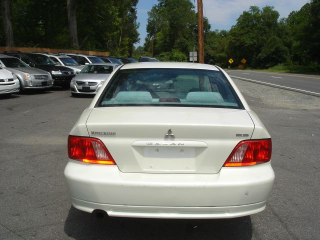 Mitsubishi Galant 2002 photo 3