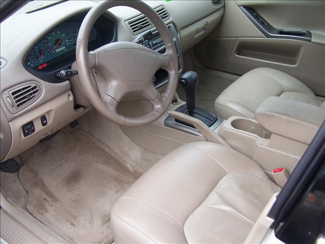 Mitsubishi Galant 2002 photo 1