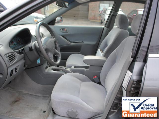 Mitsubishi Galant 2002 photo 3